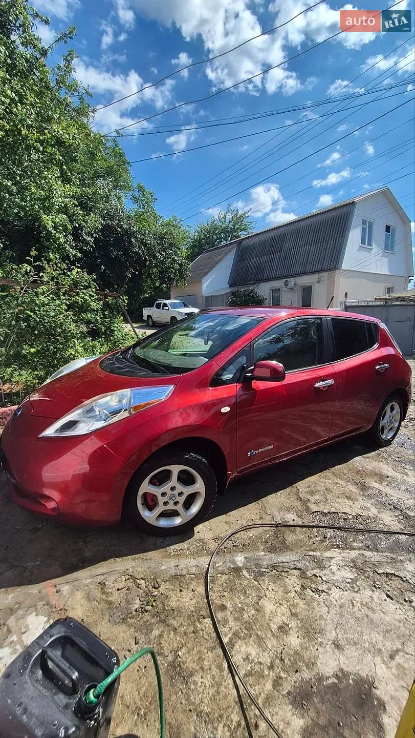 Nissan Leaf, 2012