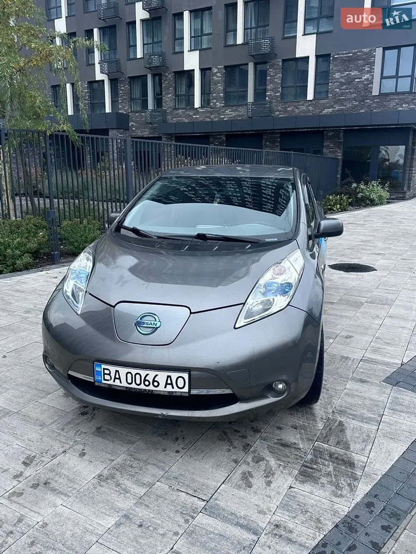 Nissan Leaf, 2015