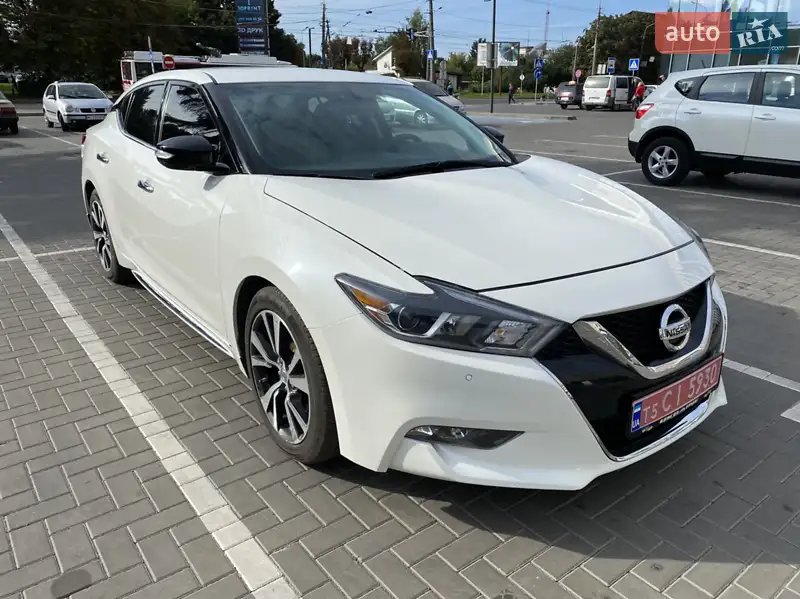 Nissan Maxima, 2016