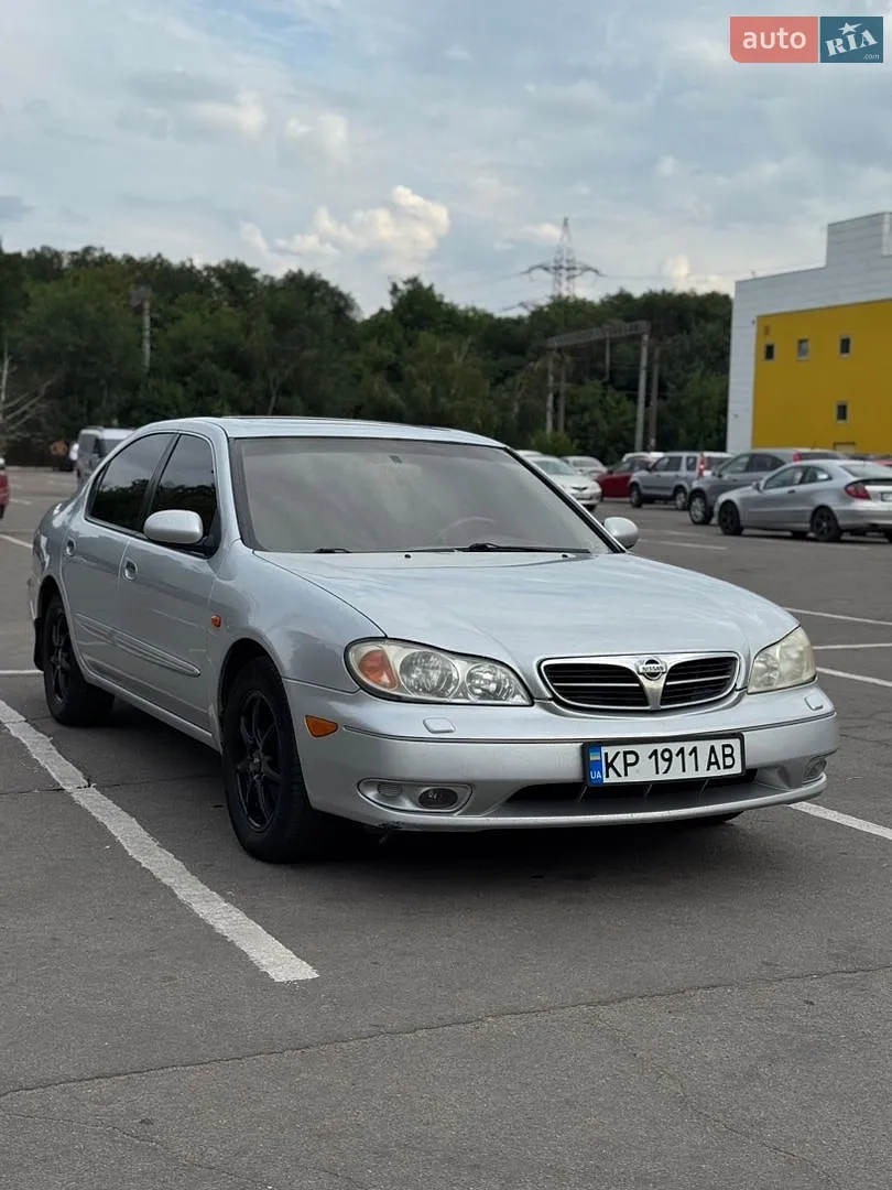 Nissan Maxima, 2001
