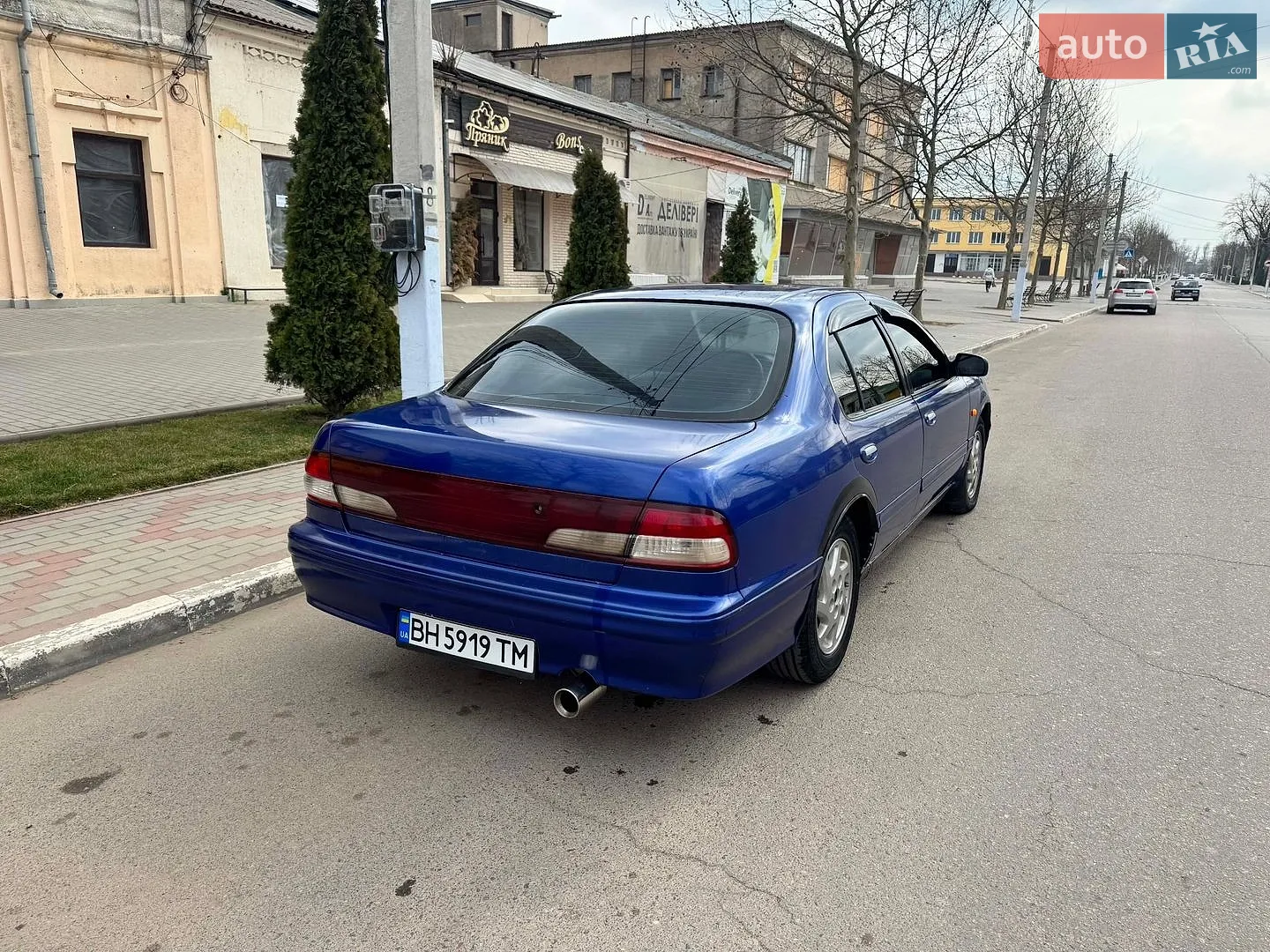 Nissan Maxima, 1995