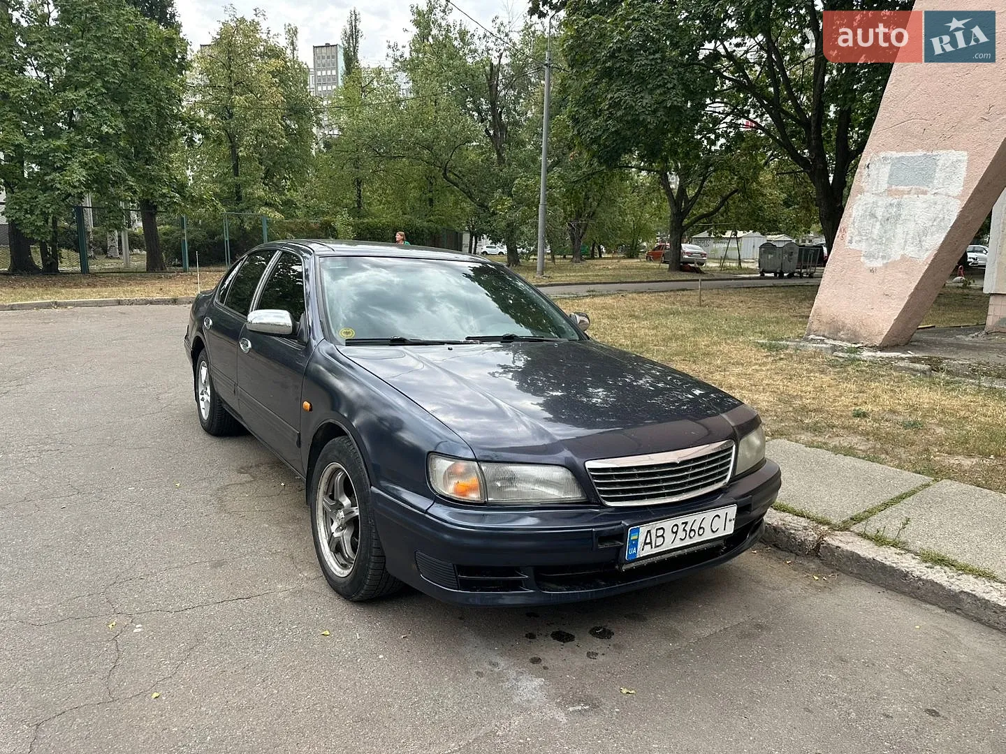 Nissan Maxima, 1996