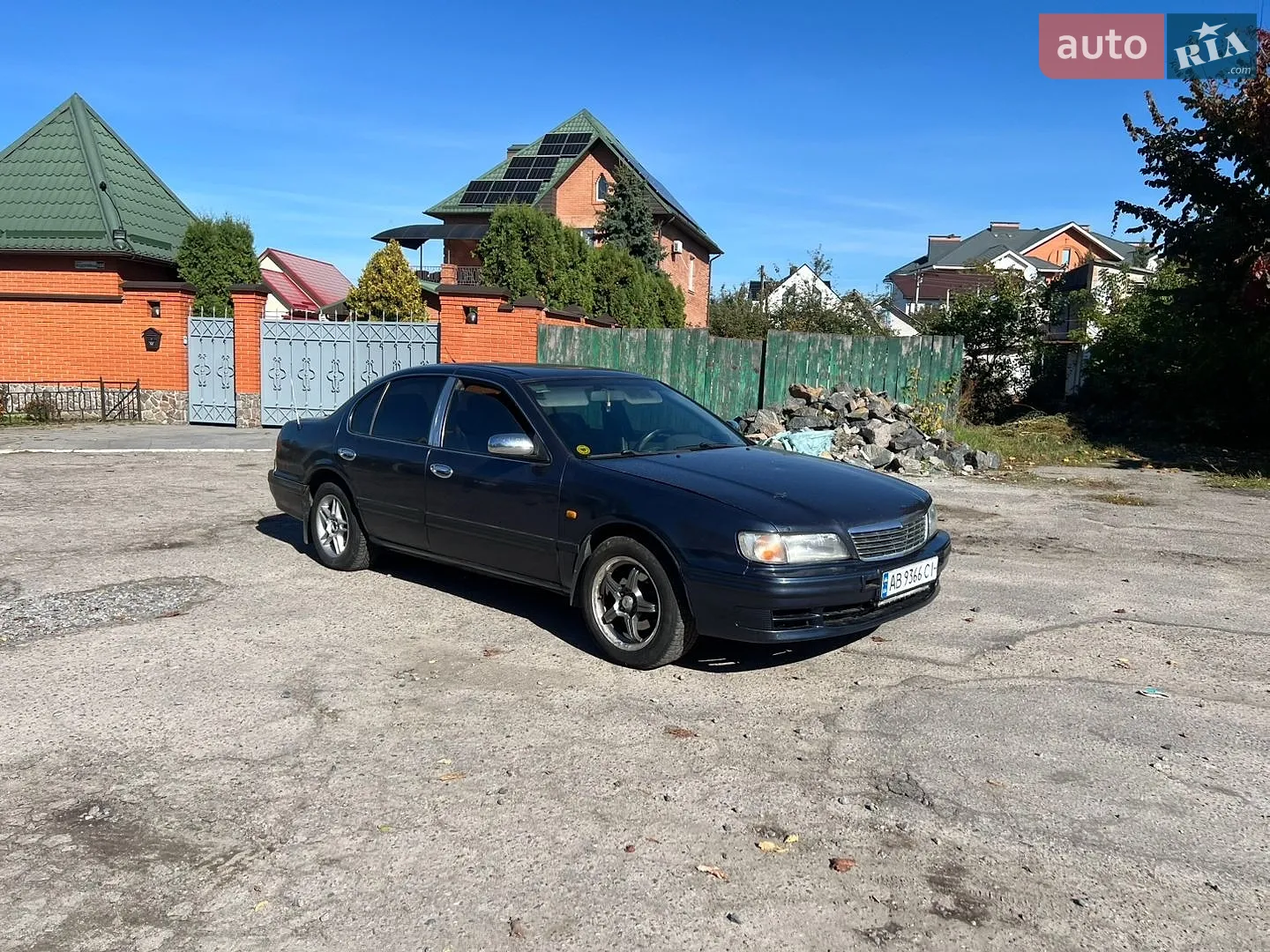 Nissan Maxima, 1996