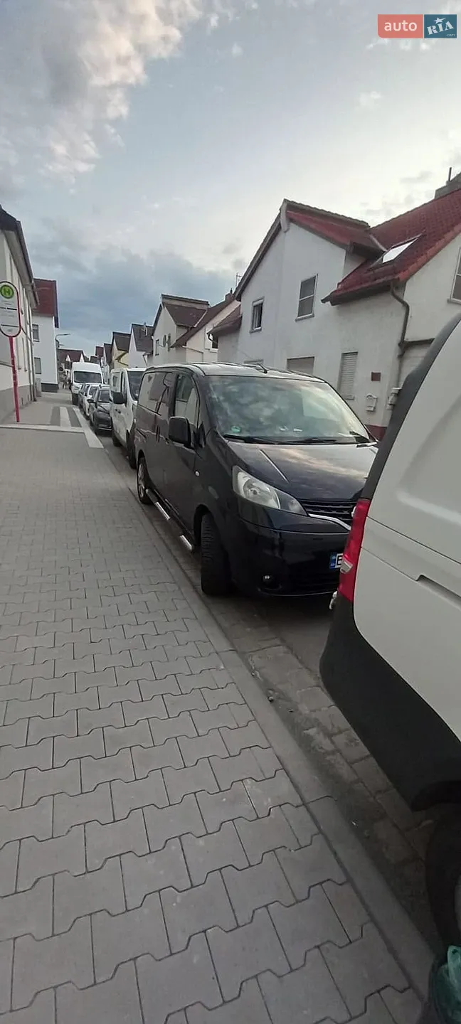 Nissan NV200, 2012