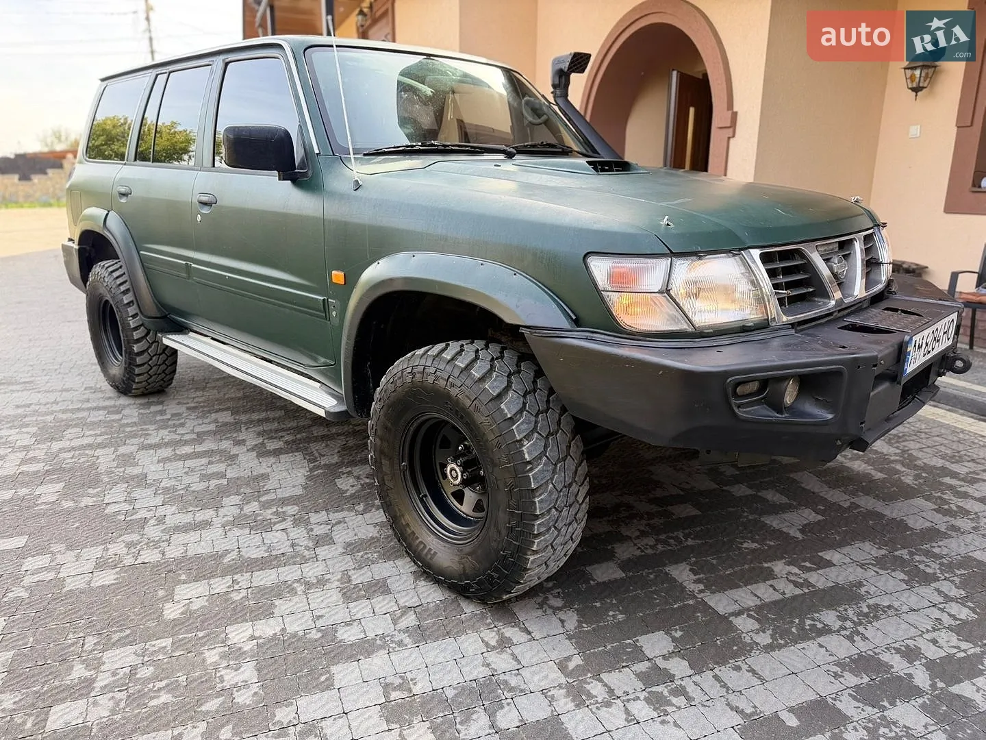 Nissan Patrol, 2001