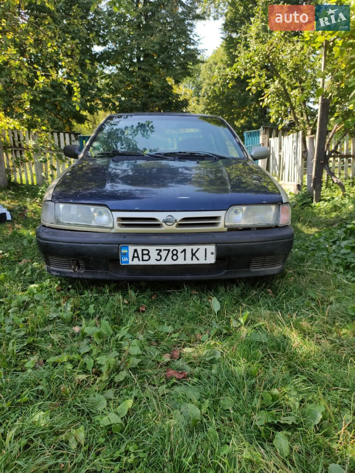 Nissan Primera, 1992