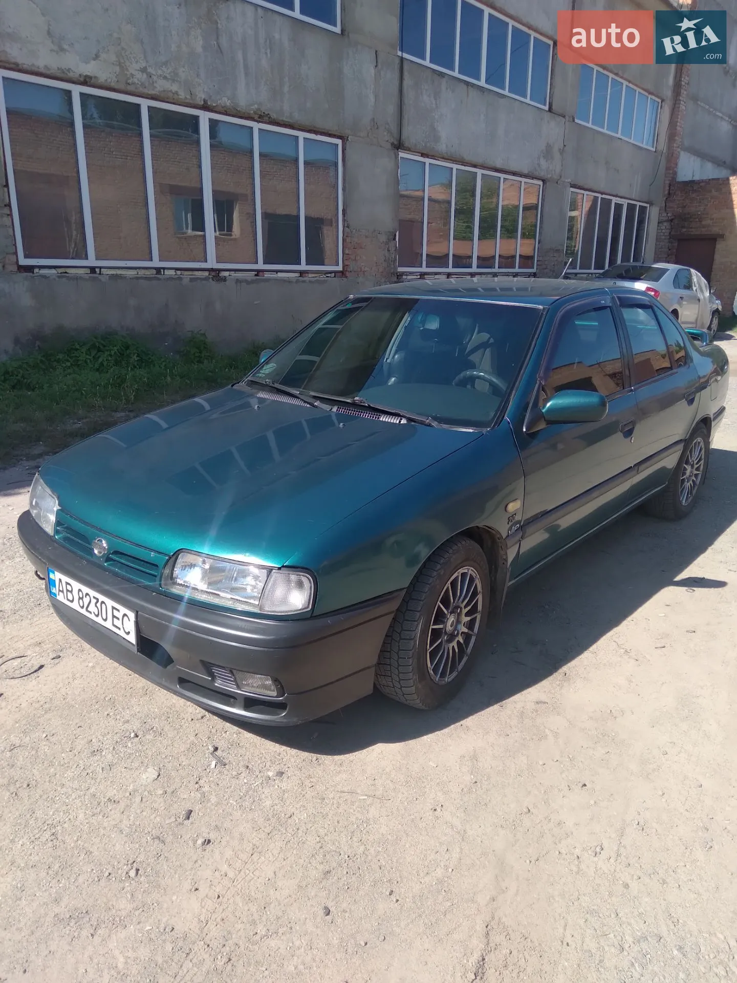 Nissan Primera, 1995