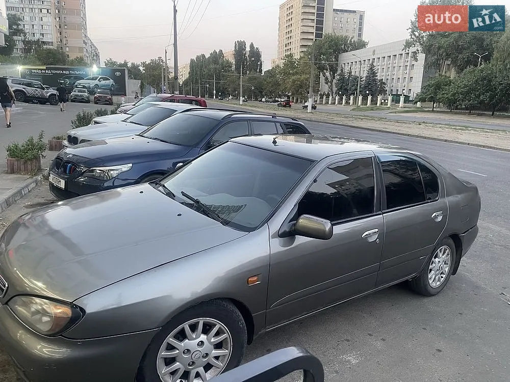 Nissan Primera, 2001