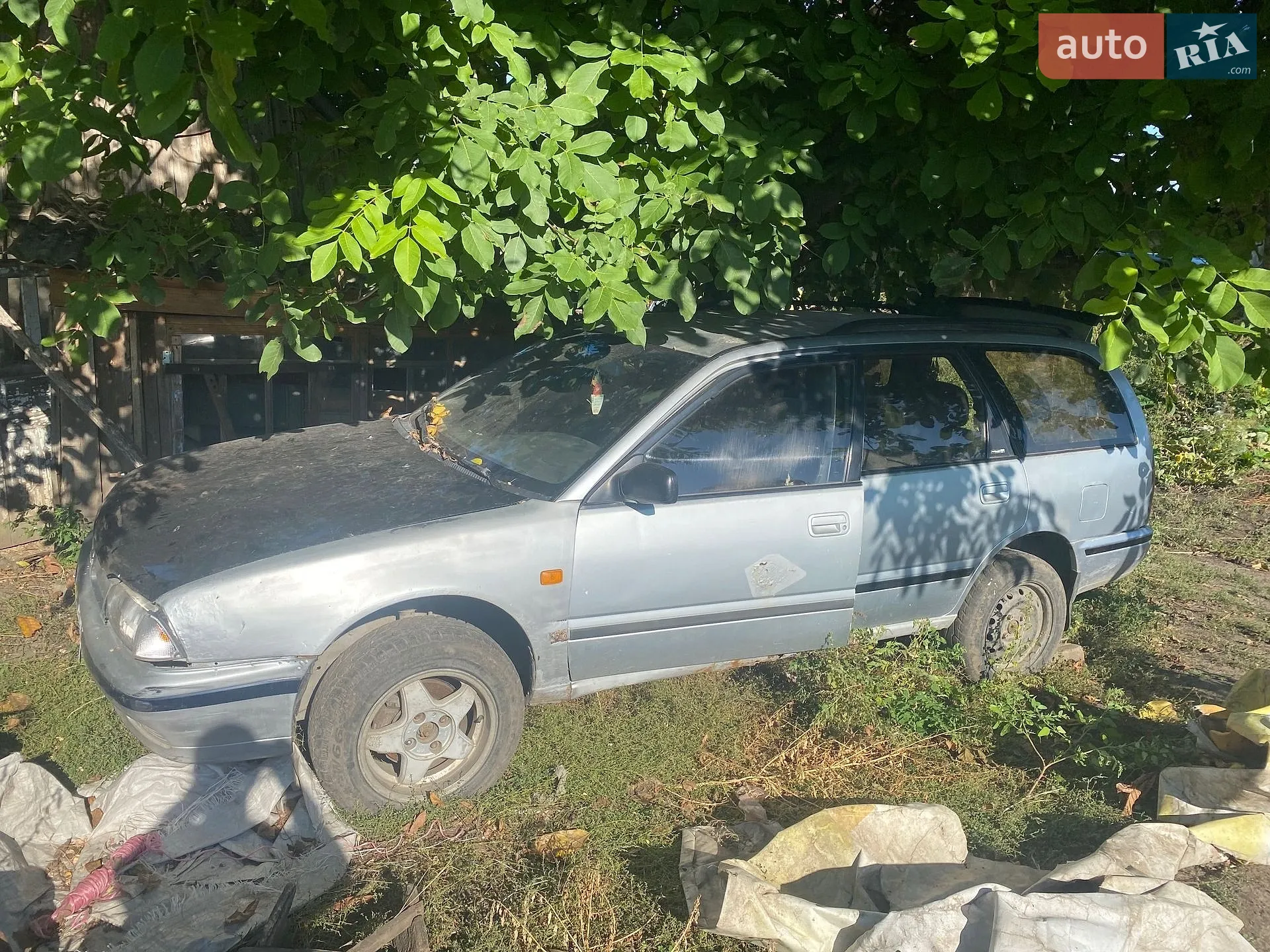 Nissan Primera, 1992