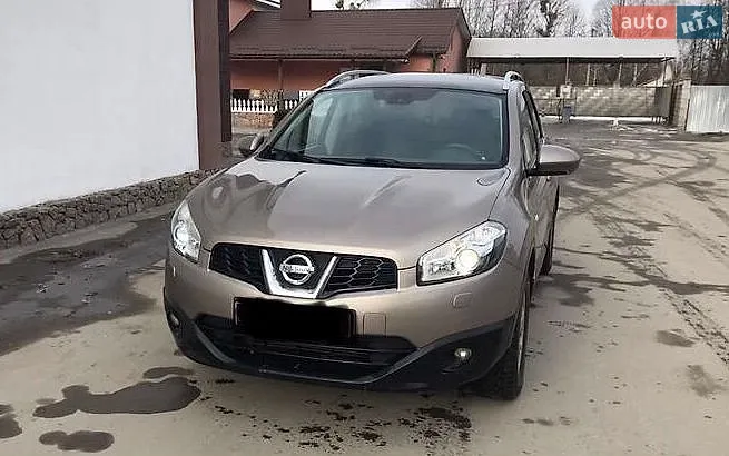 Nissan Qashqai+2, 2010