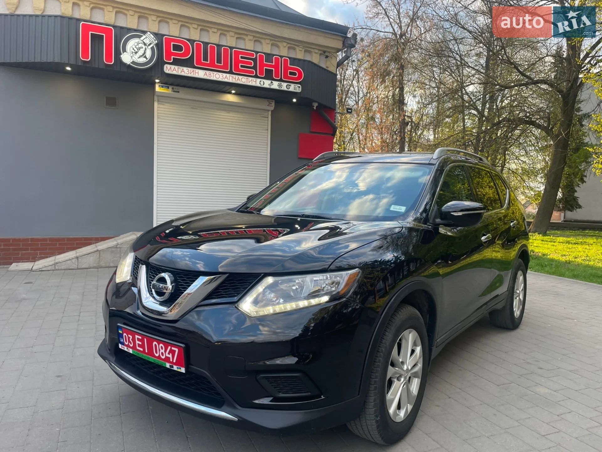 Nissan Rogue, 2015