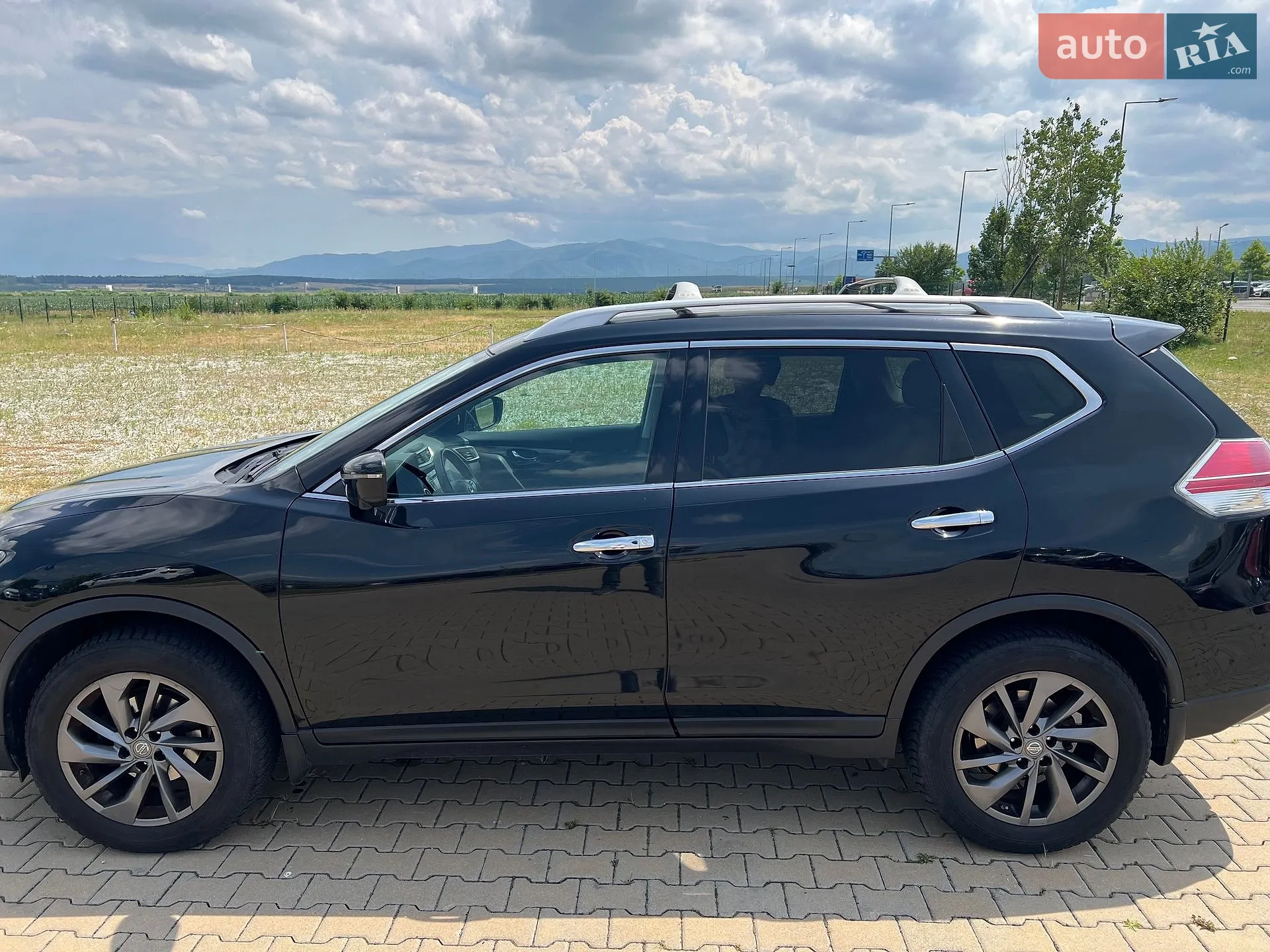 Nissan Rogue, 2015
