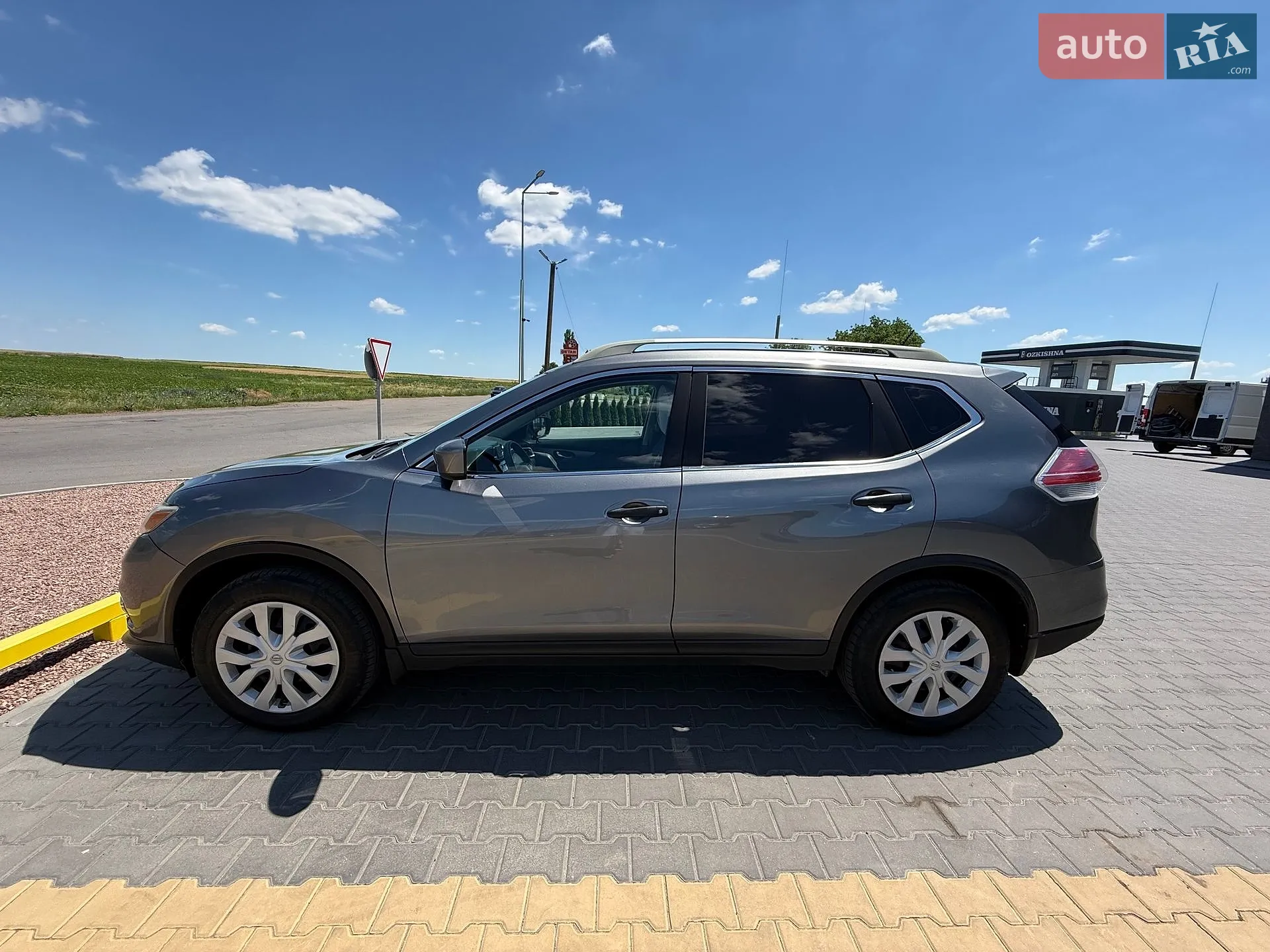 Nissan Rogue, 2016