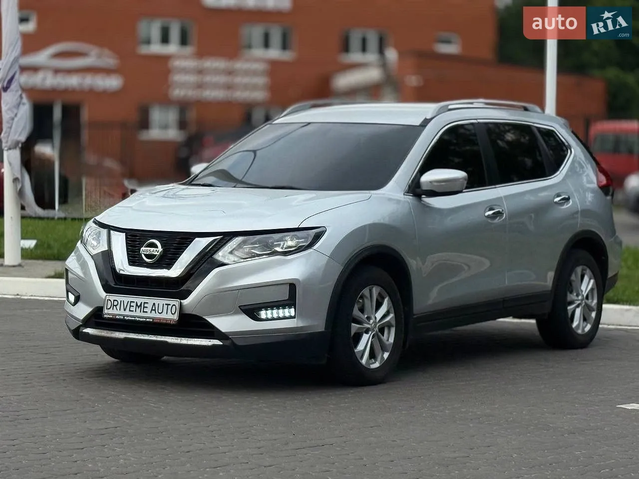 Nissan Rogue, 2015
