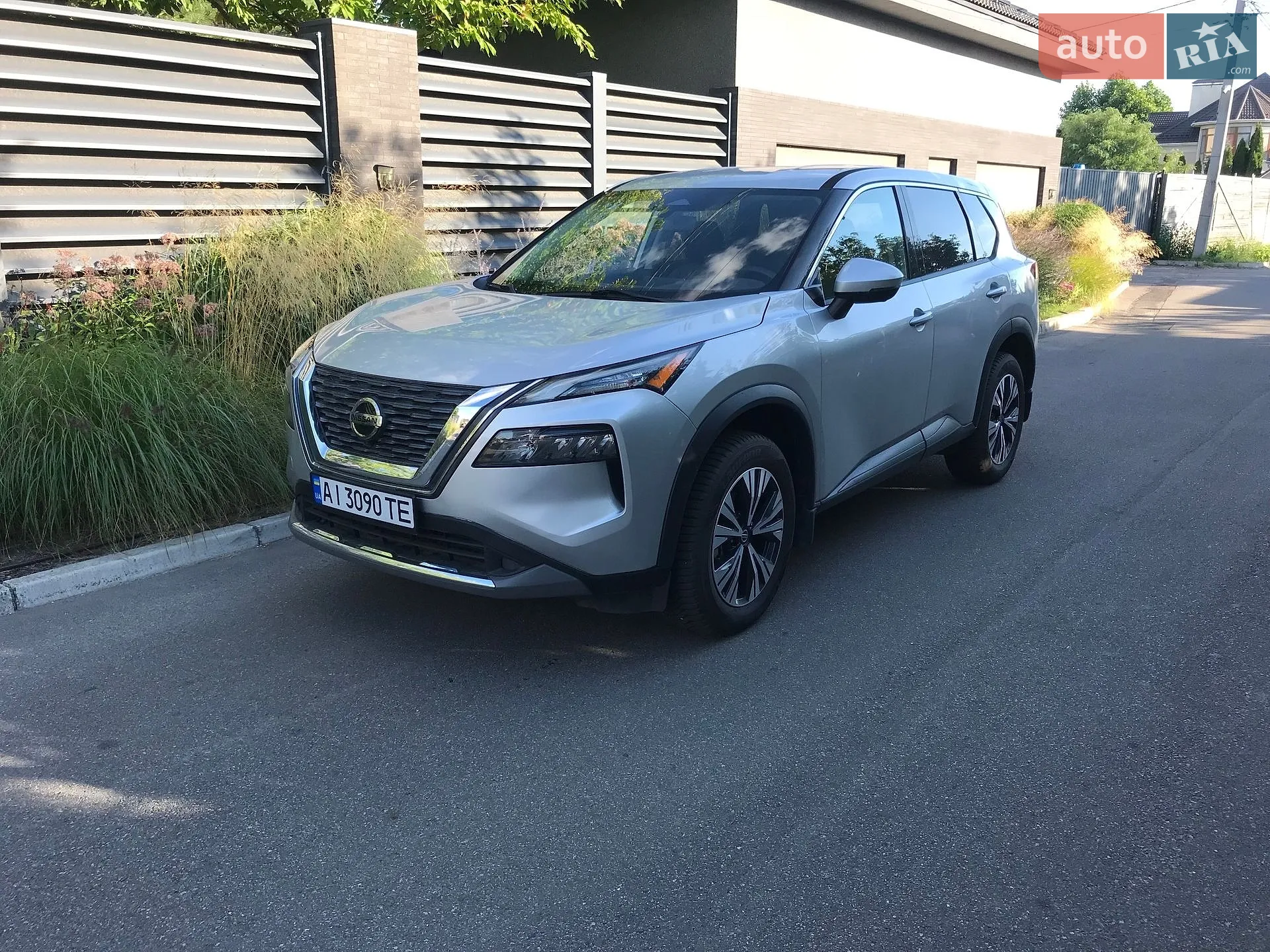 Nissan Rogue, 2020