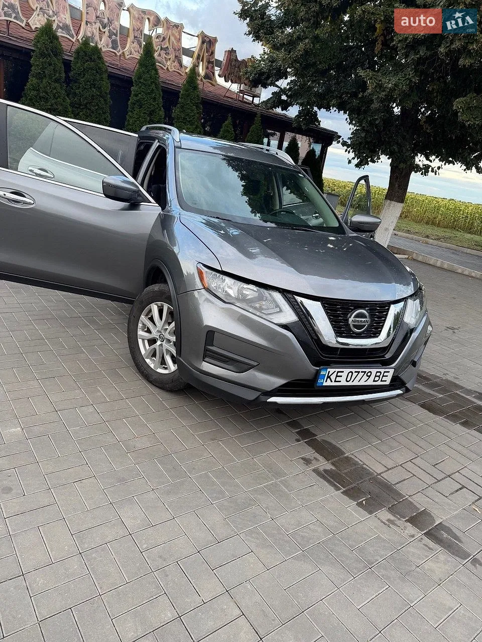 Nissan Rogue, 2020