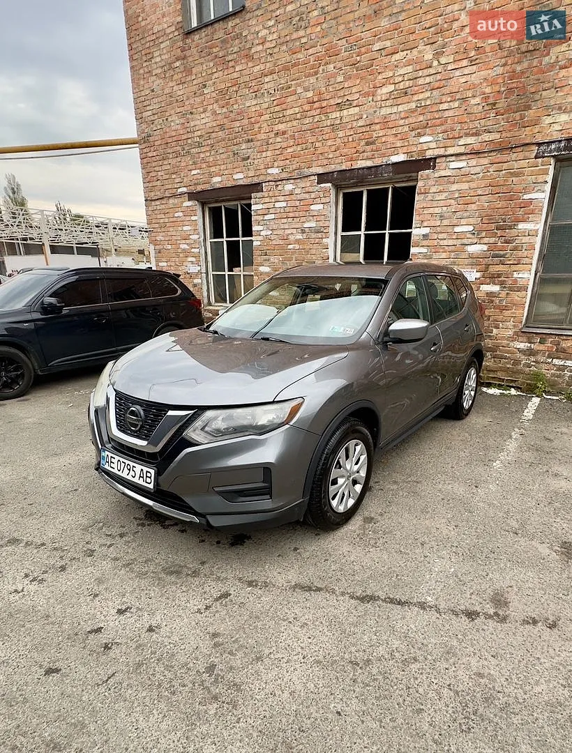 Nissan Rogue, 2017
