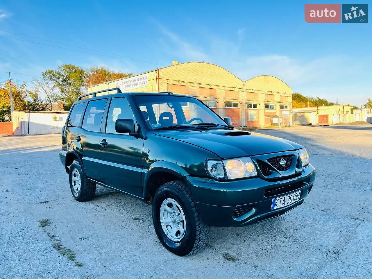 Nissan Terrano II, 2001