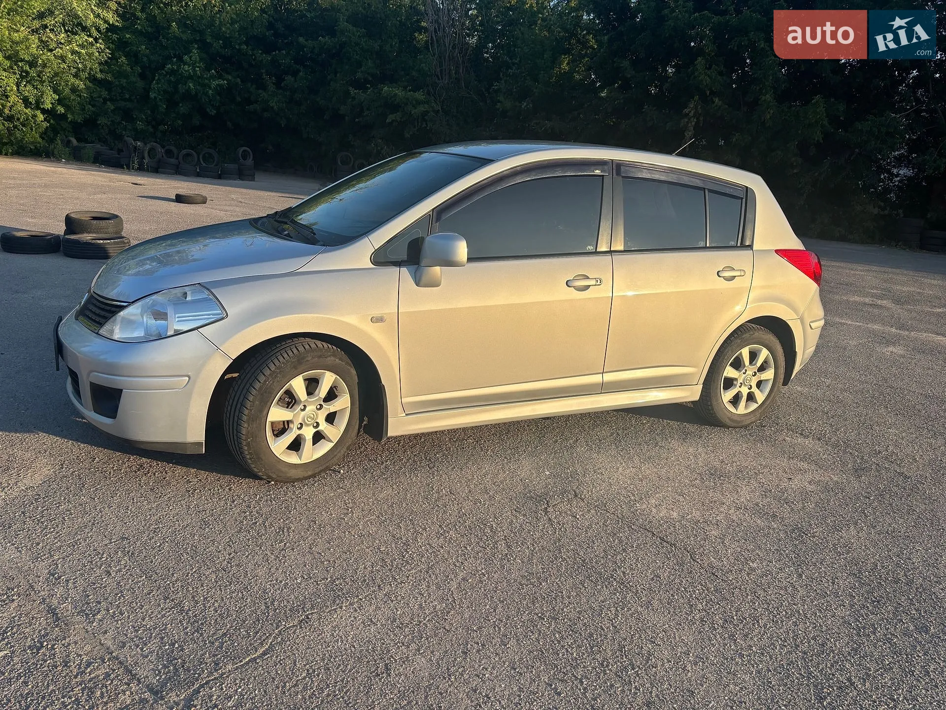 Nissan TIIDA, 2011