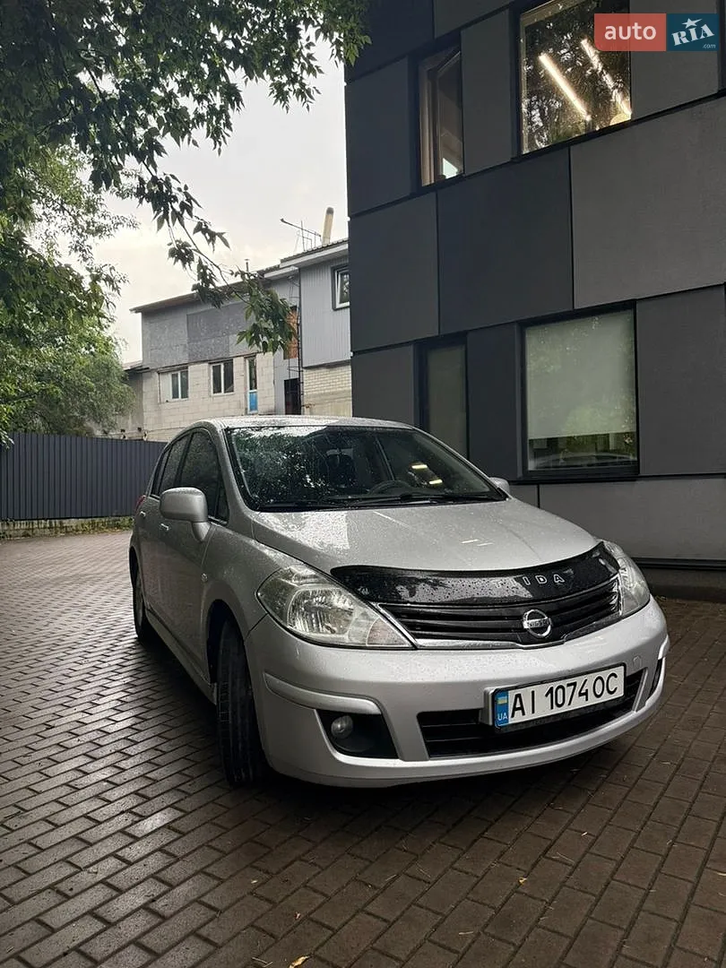 Nissan TIIDA, 2010