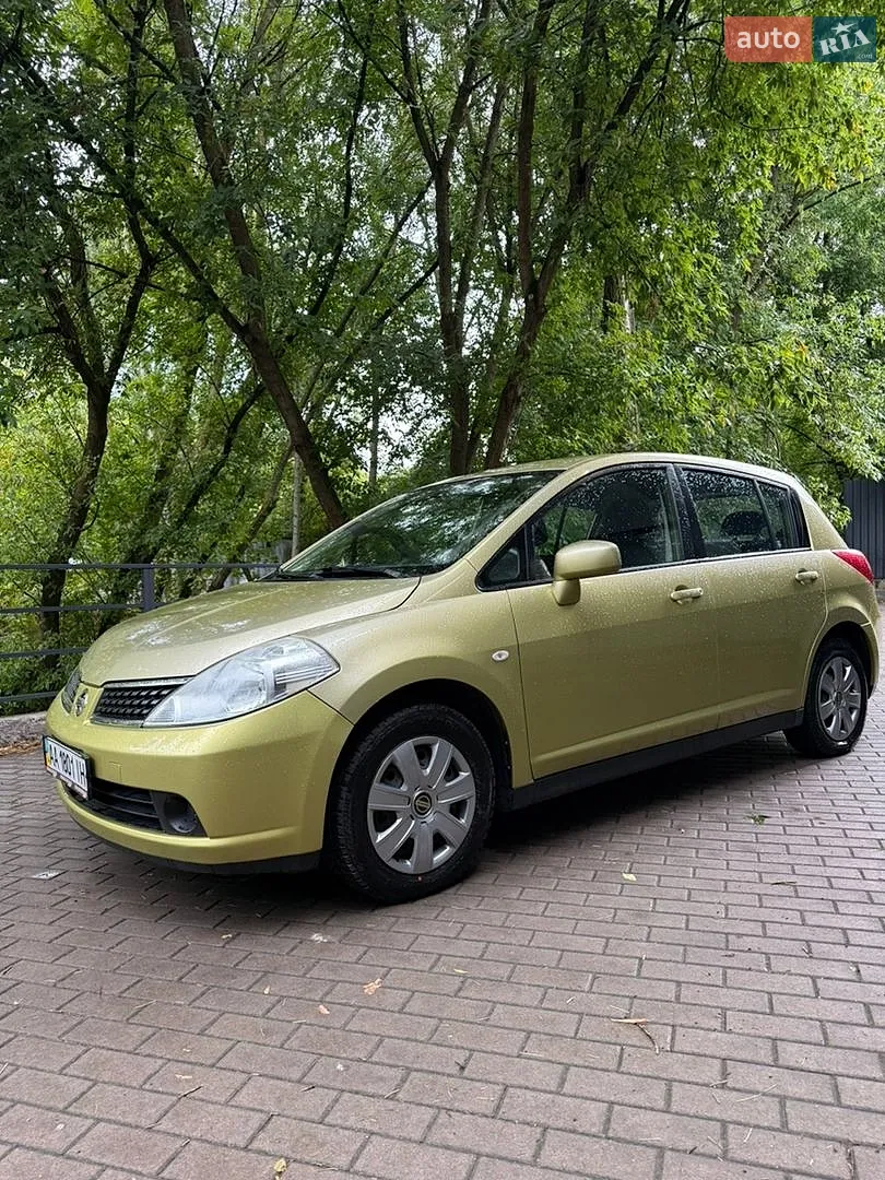 Nissan TIIDA, 2008