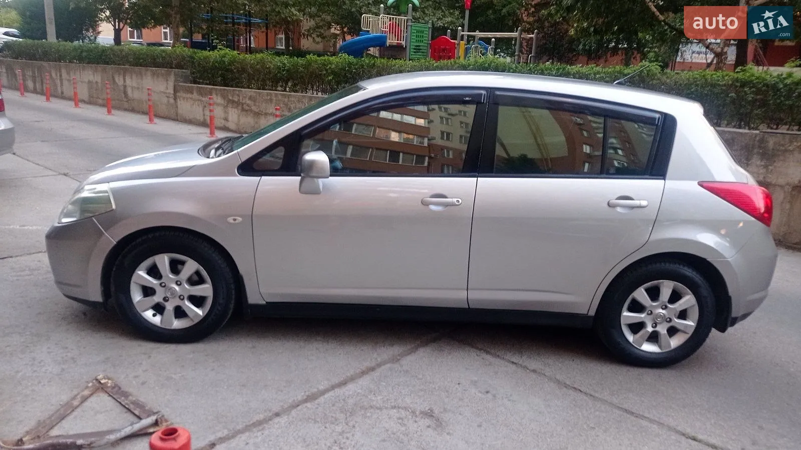 Nissan TIIDA, 2008