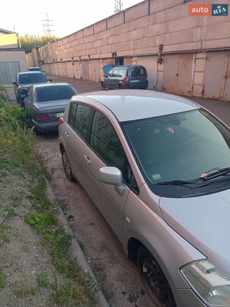 Nissan TIIDA, 2008