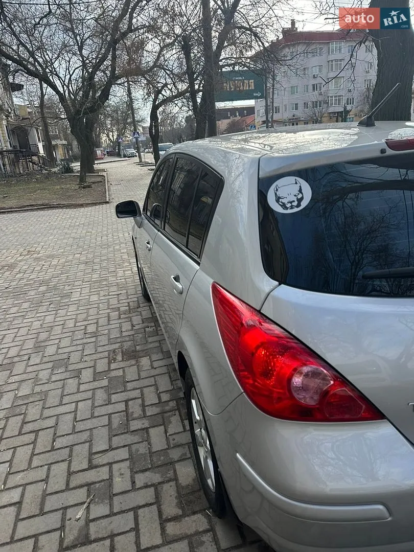 Nissan TIIDA, 2008