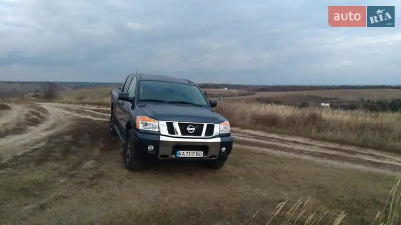 Nissan Titan, 2015