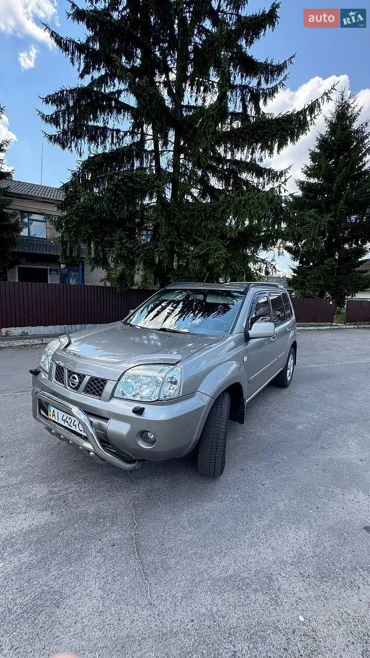 Nissan X-Trail, 2004