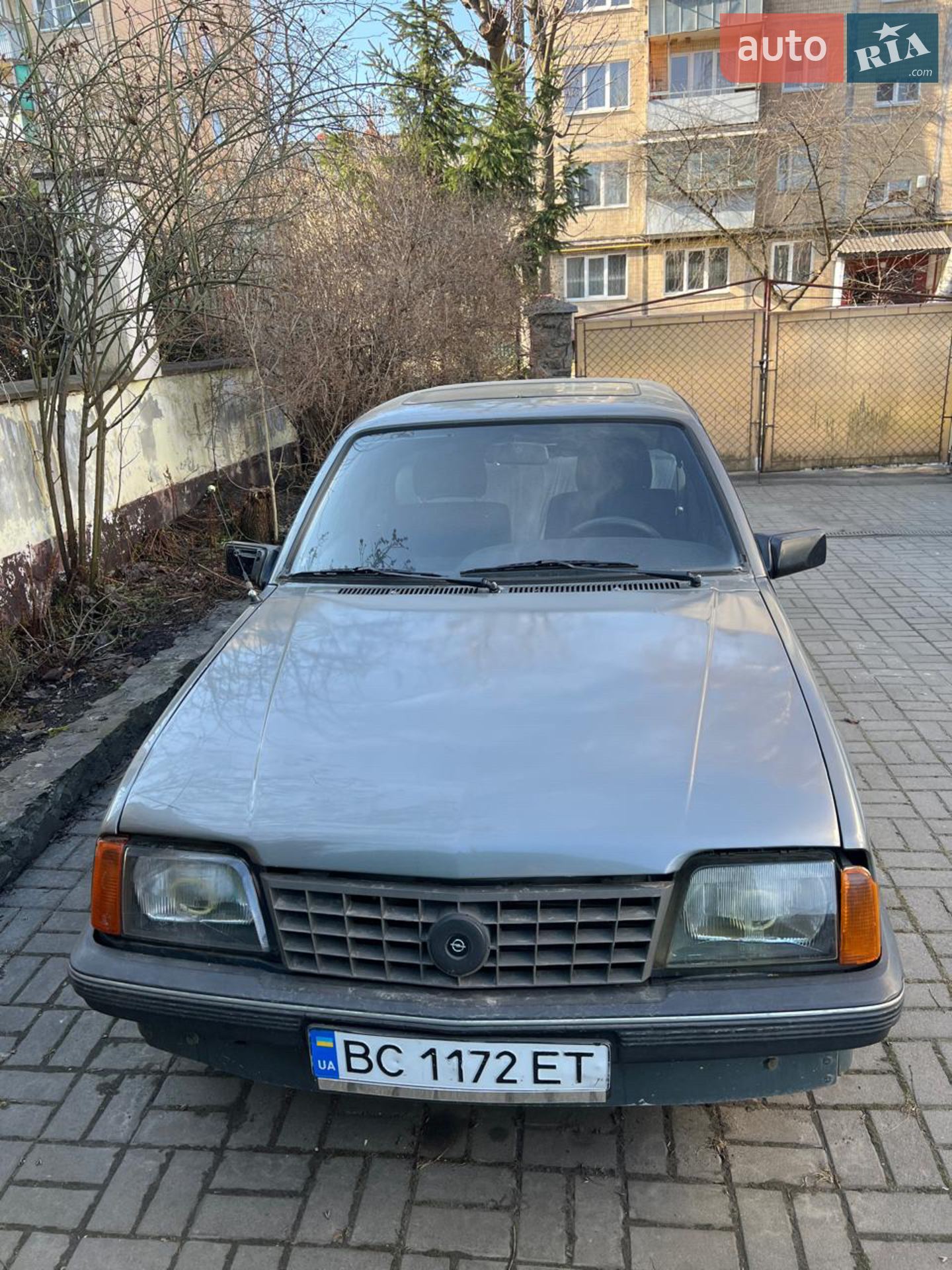 Opel Ascona, 1986