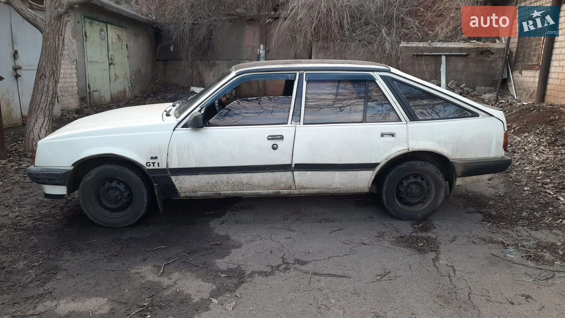 Opel Ascona, 1985