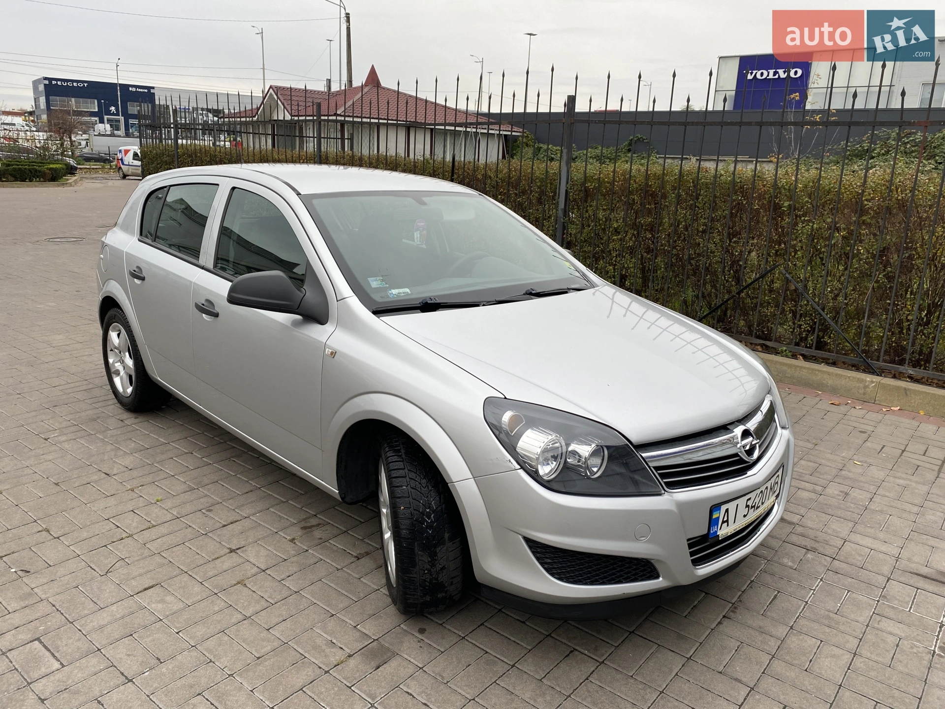 Opel Astra, 2011