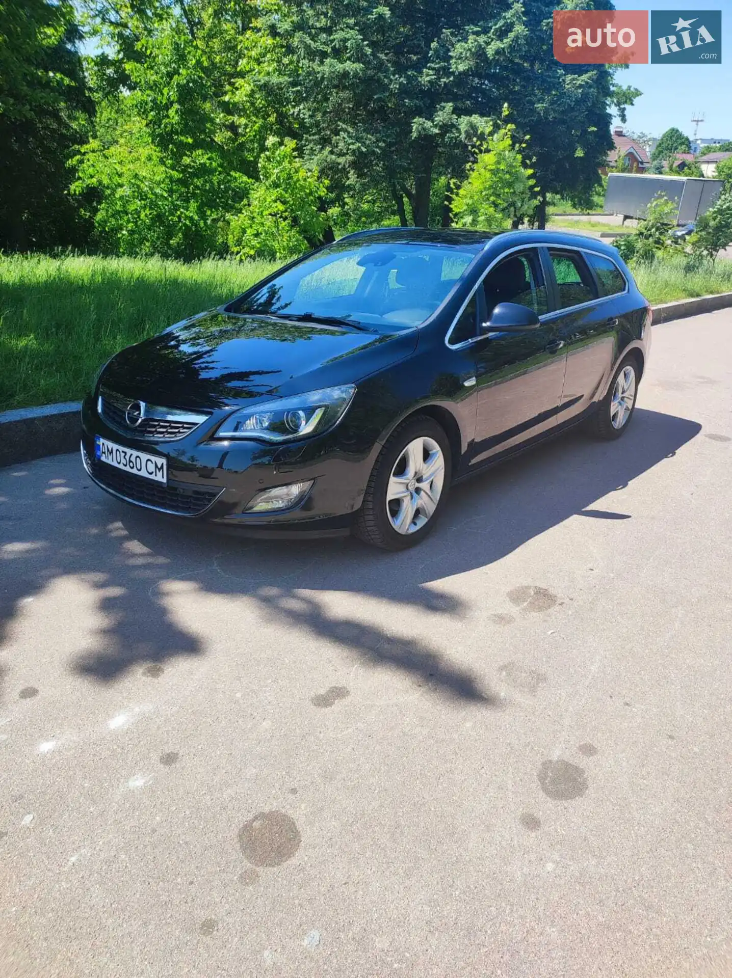 Opel Astra, 2011