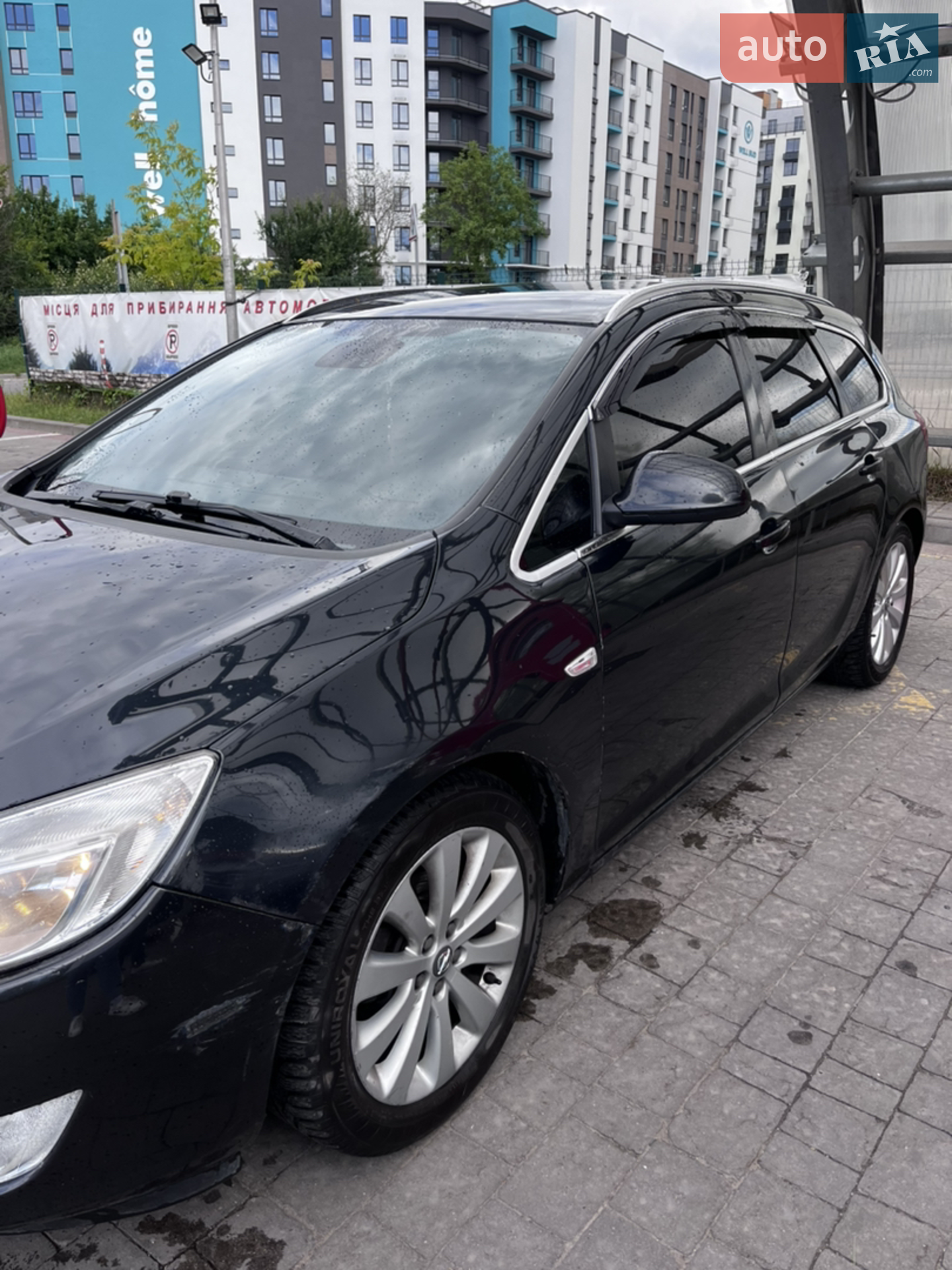 Opel Astra, 2011
