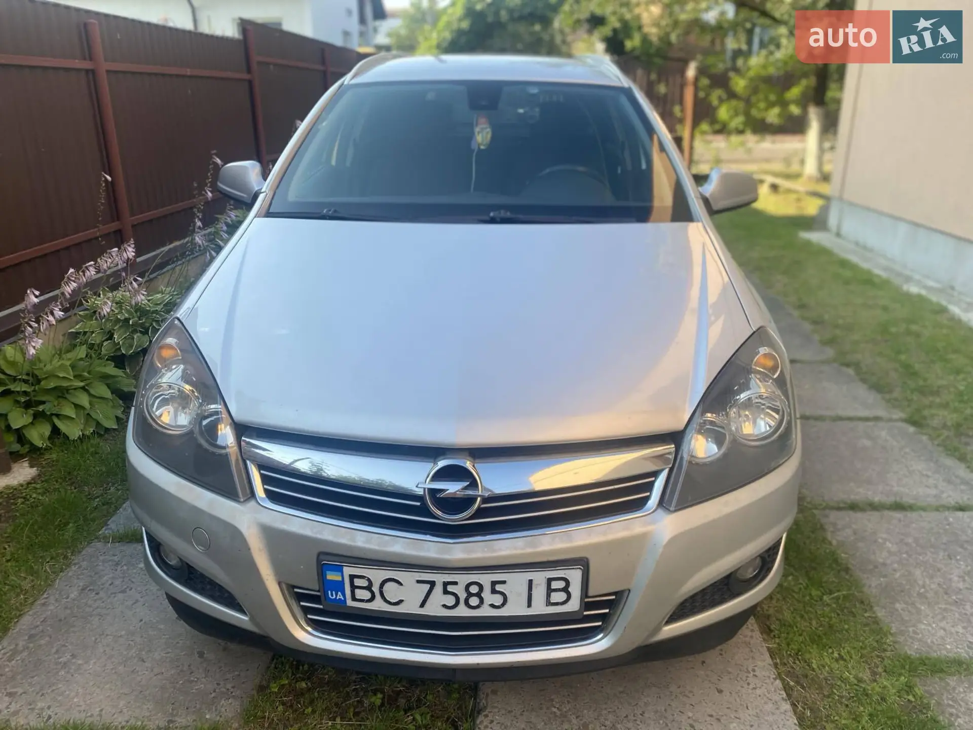 Opel Astra, 2010