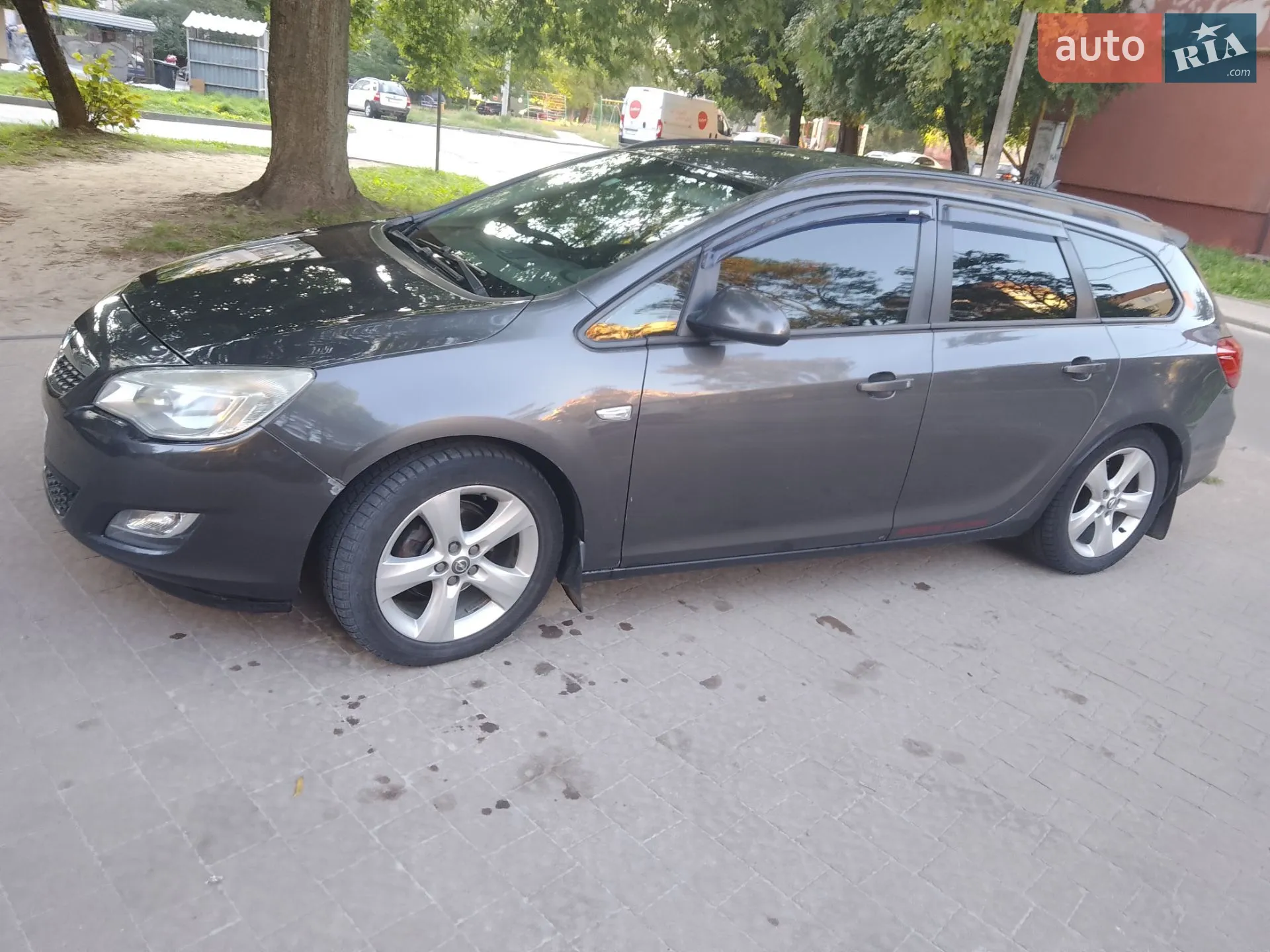 Opel Astra, 2012