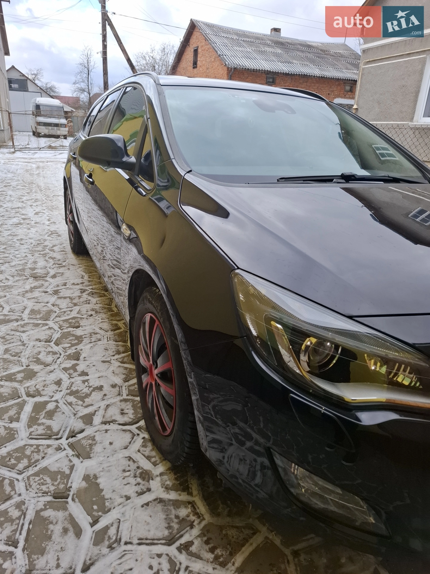 Opel Astra, 2011