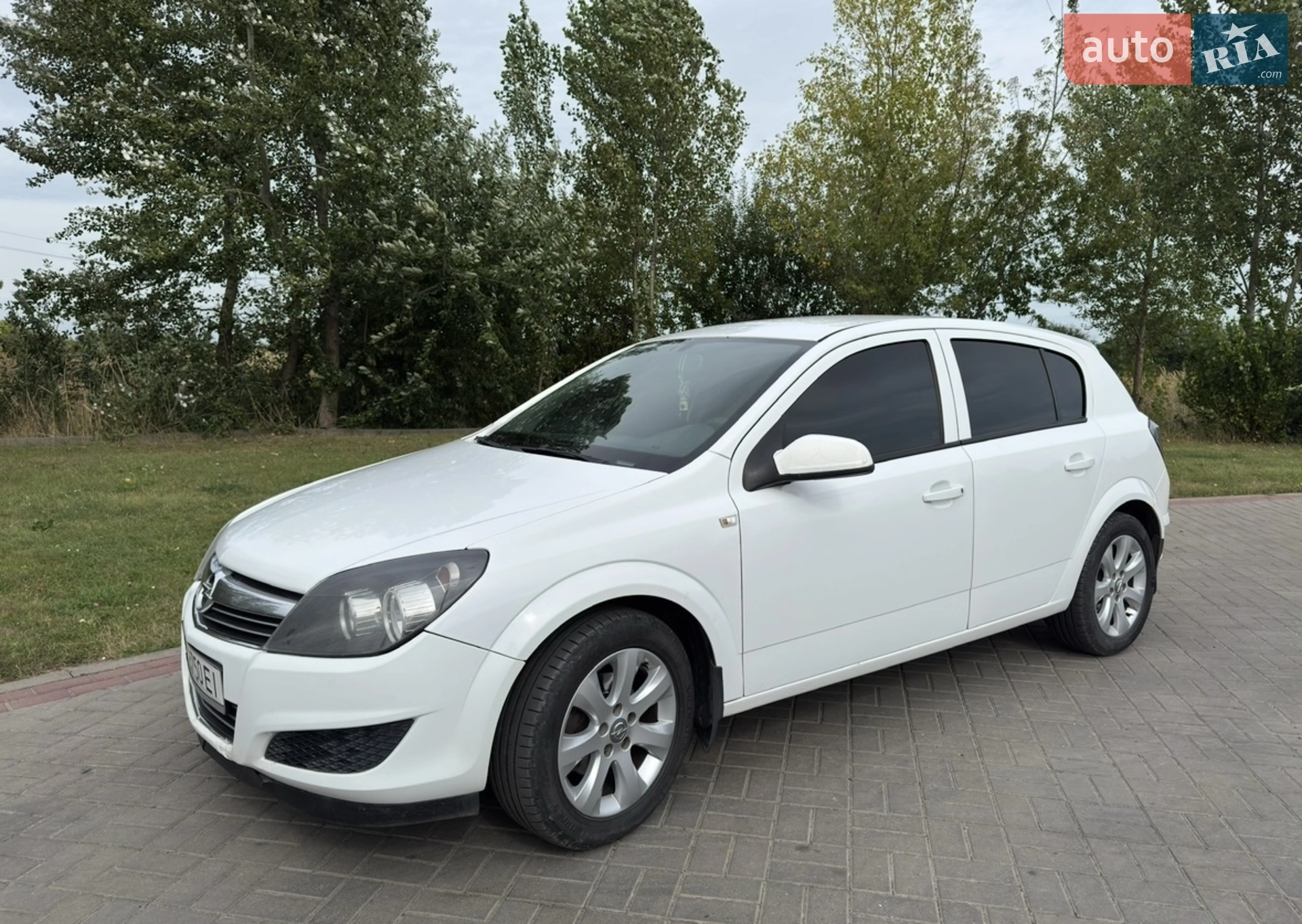 Opel Astra, 2011