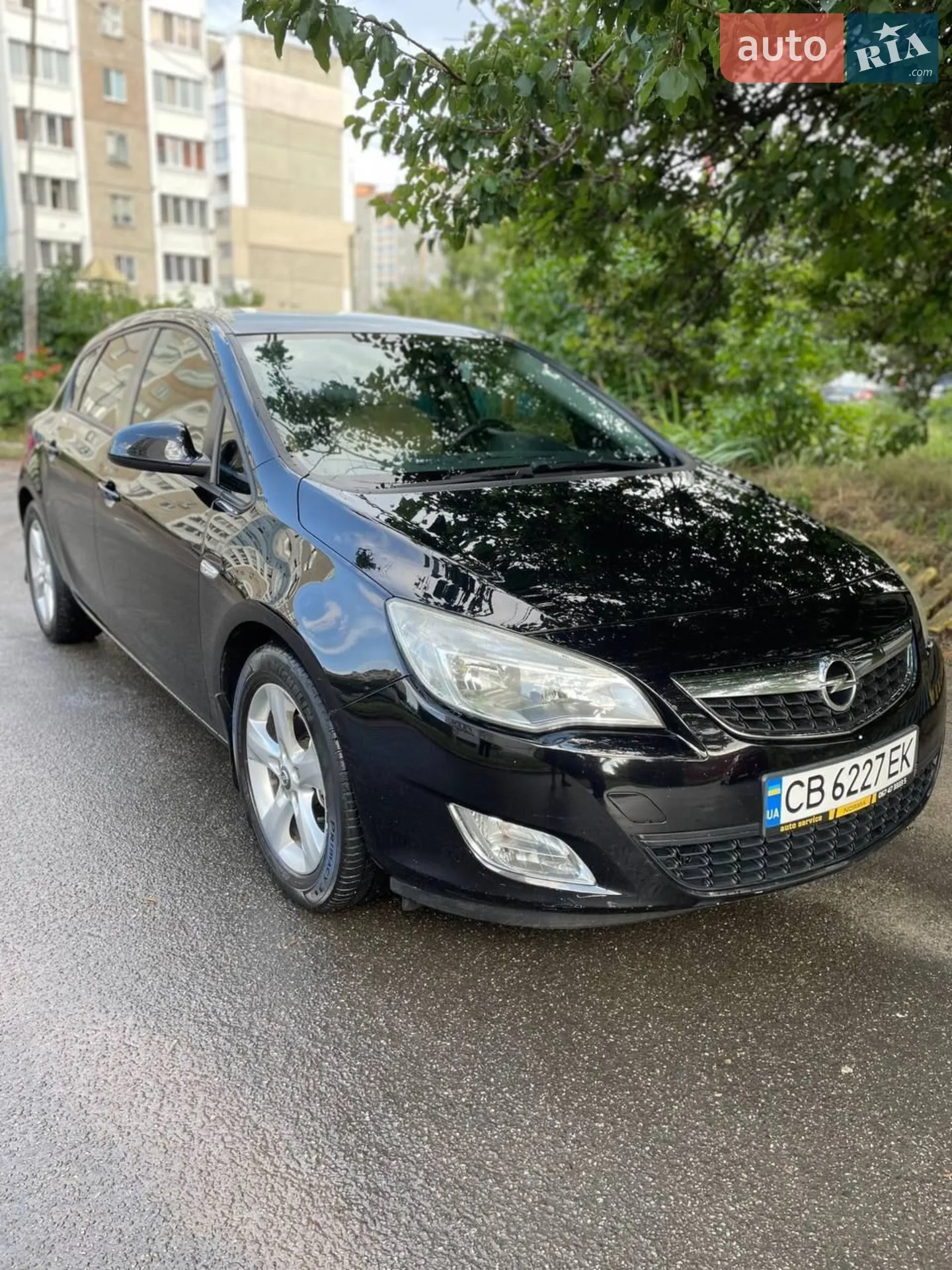 Opel Astra, 2011