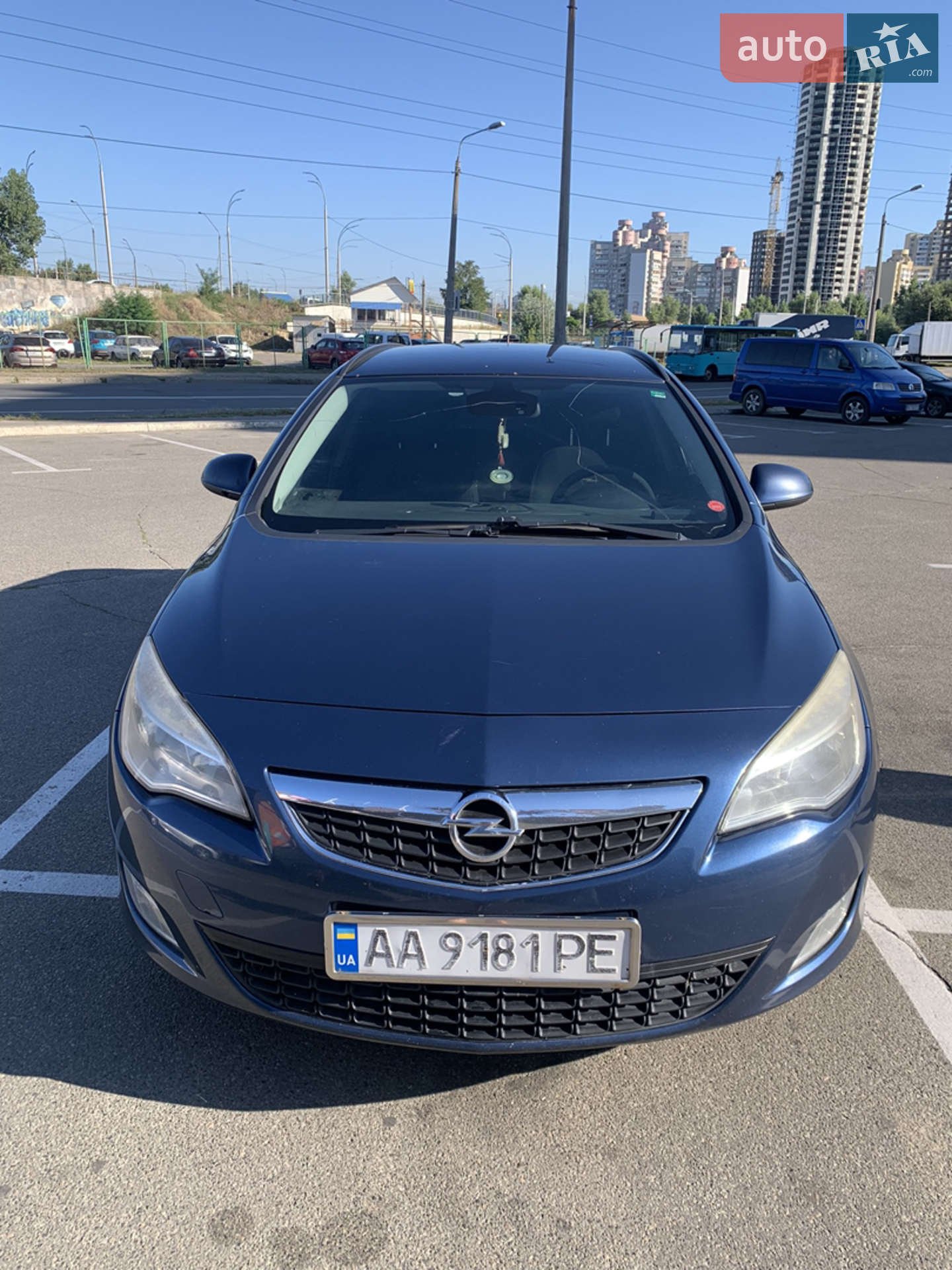 Opel Astra, 2011