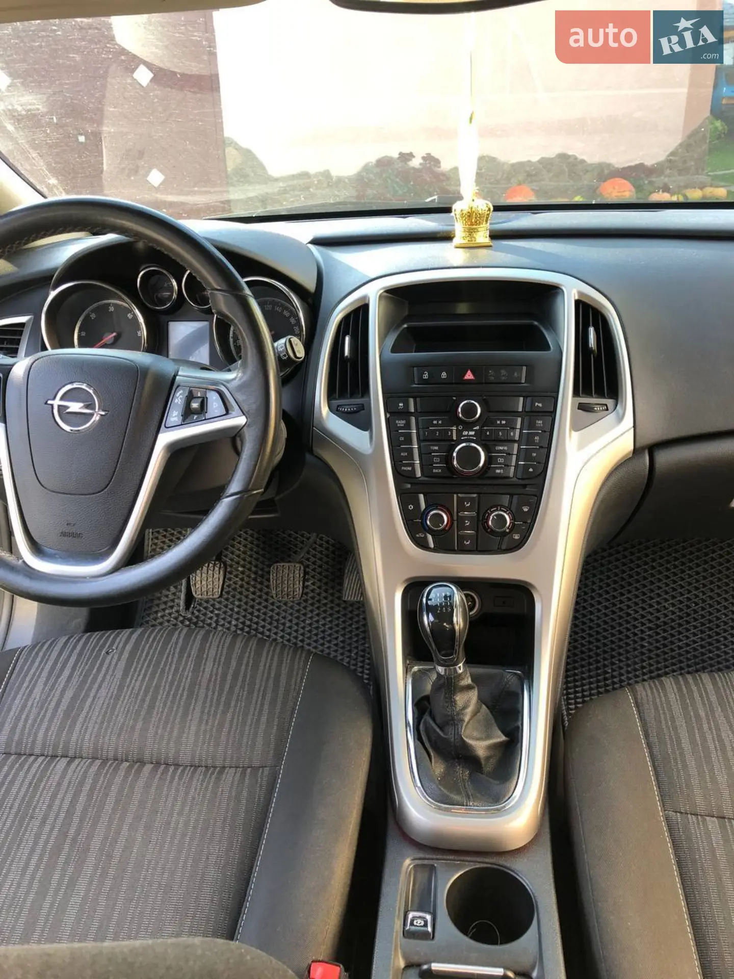 Opel Astra, 2011