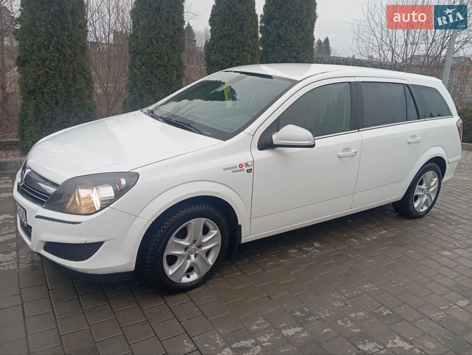 Opel Astra, 2010