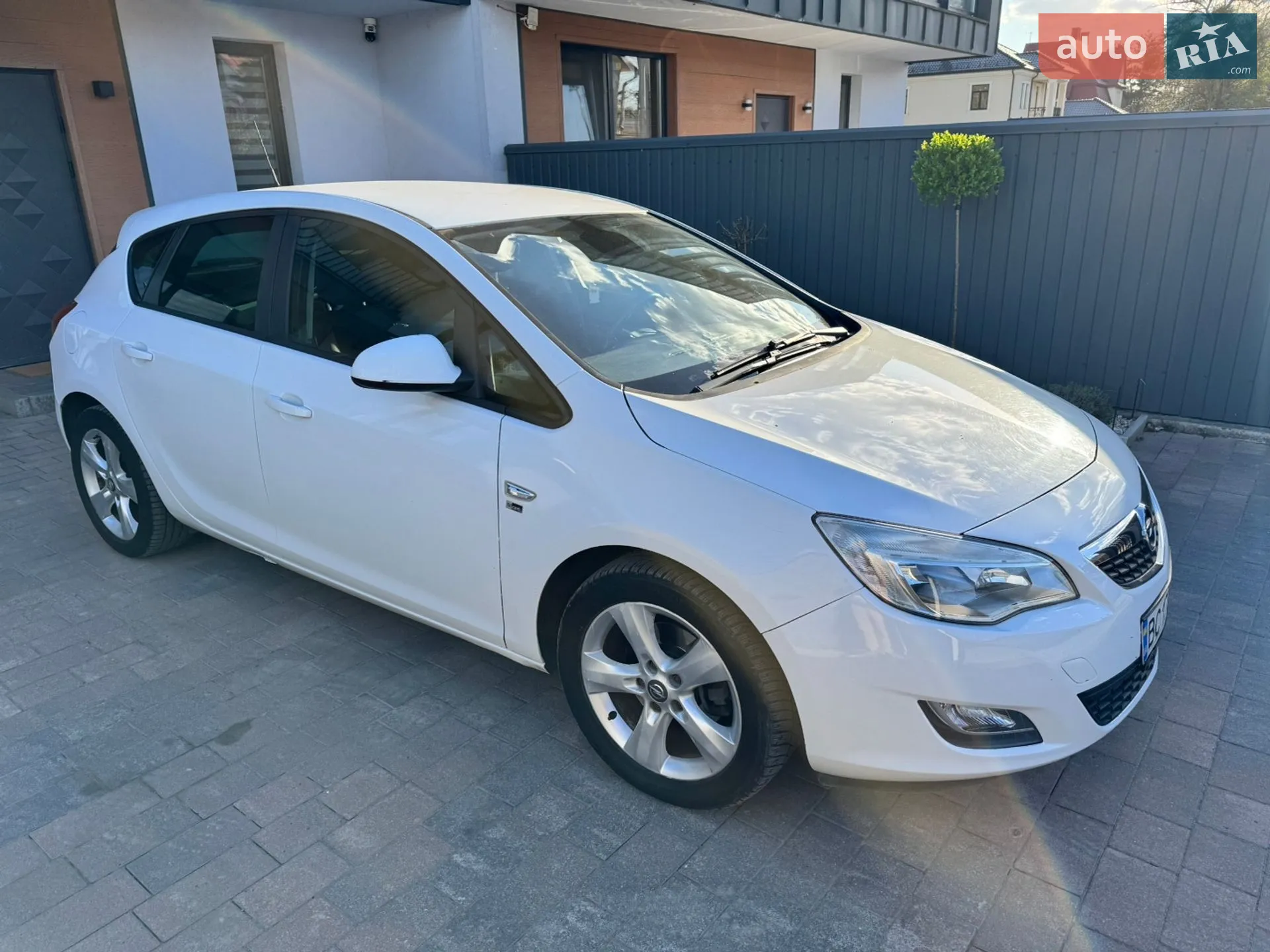 Opel Astra, 2012