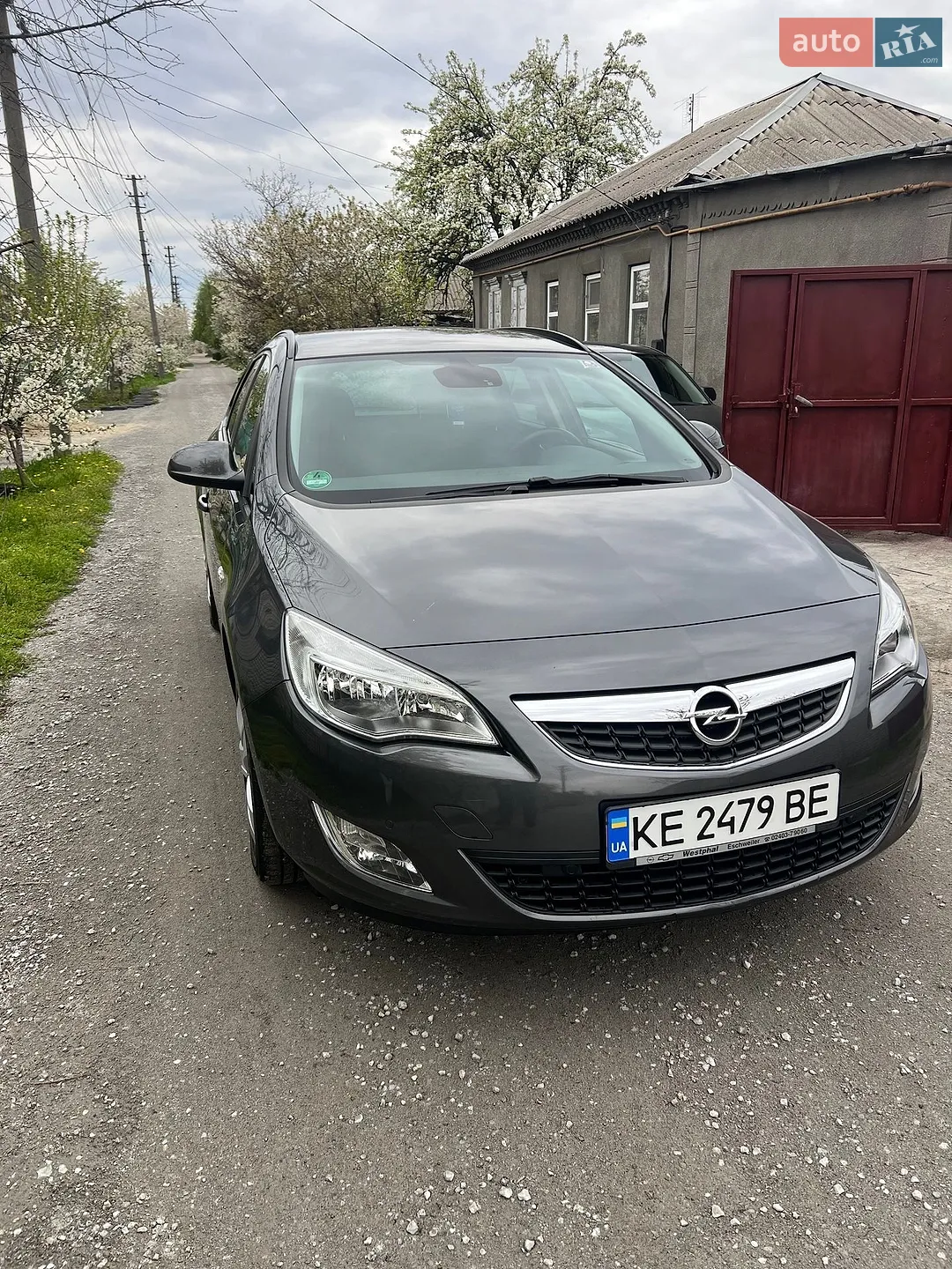 Opel Astra, 2011
