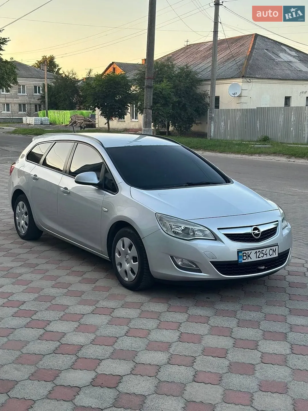 Opel Astra, 2012