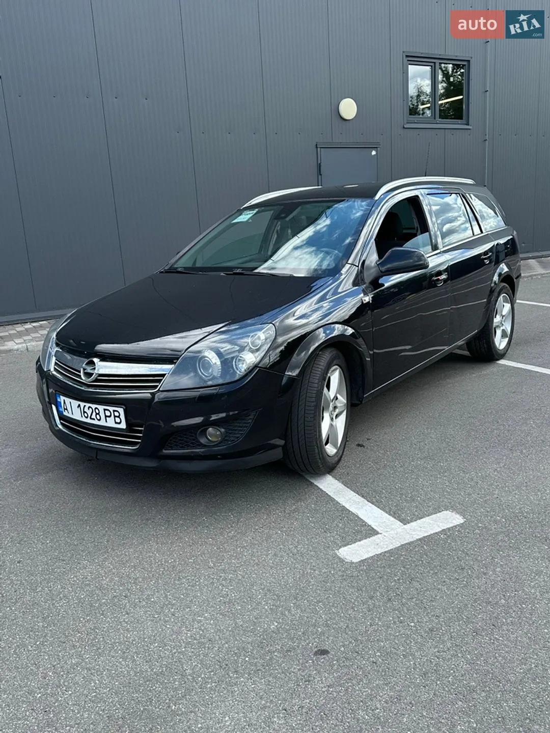 Opel Astra, 2011