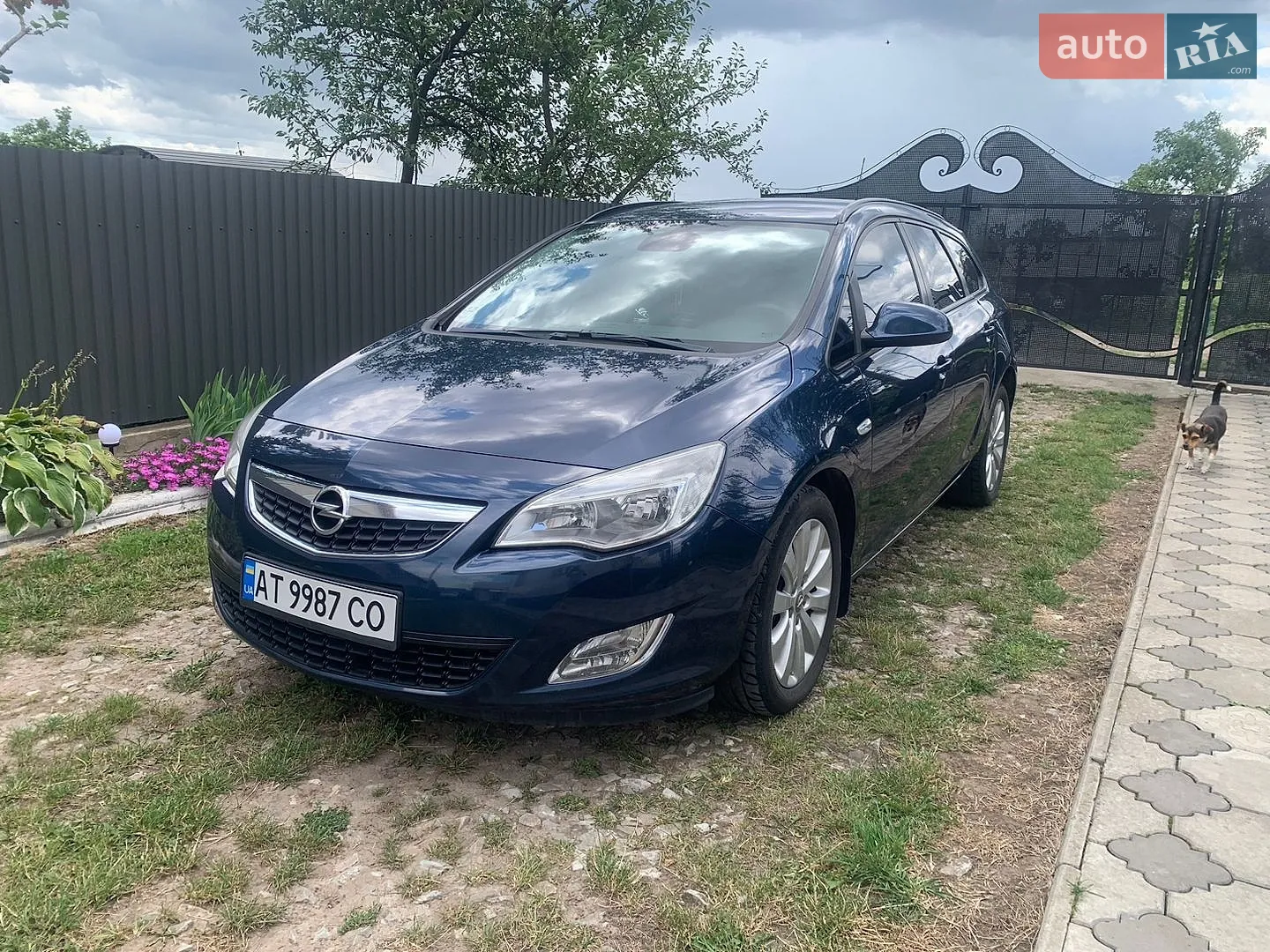 Opel Astra, 2011