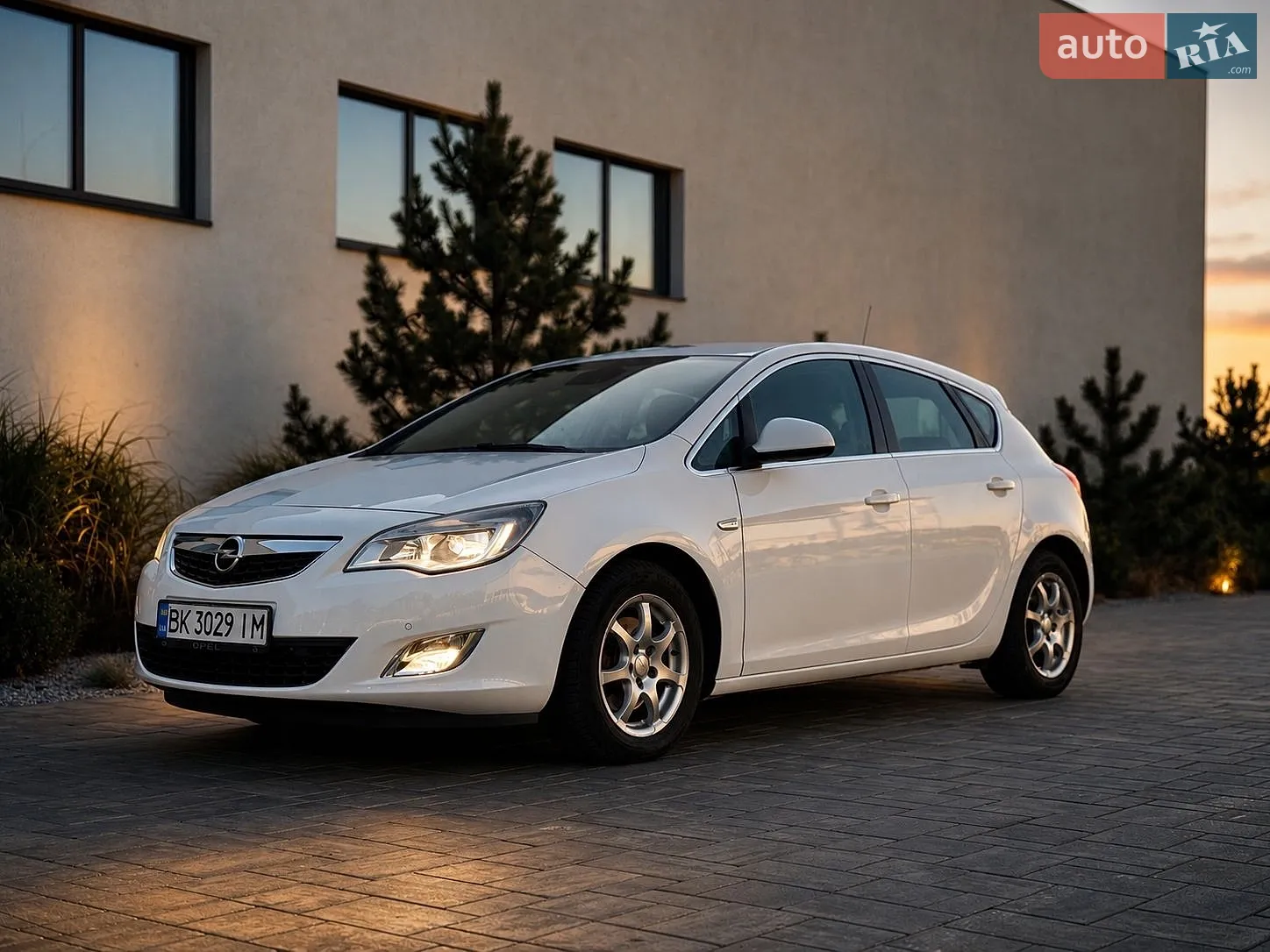 Opel Astra, 2010