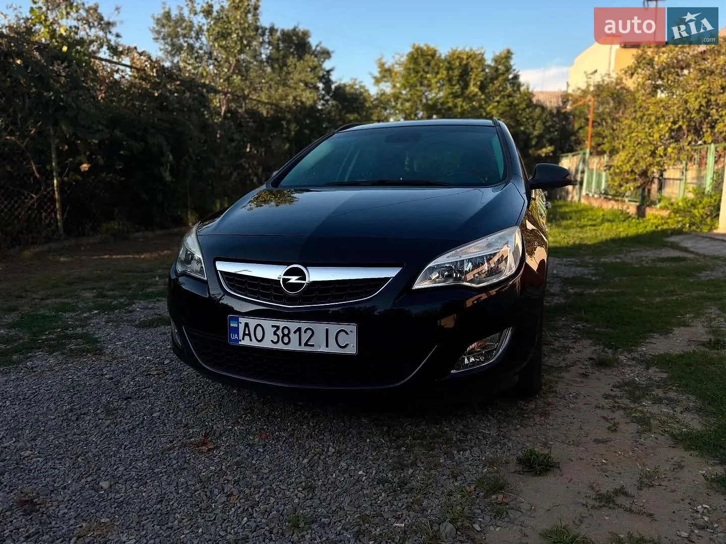Opel Astra, 2011